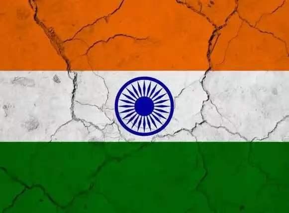 印度真的扶不起来：野心大眼光小，一直这样轮回。
最近几天，莫迪连续干成两件“引以