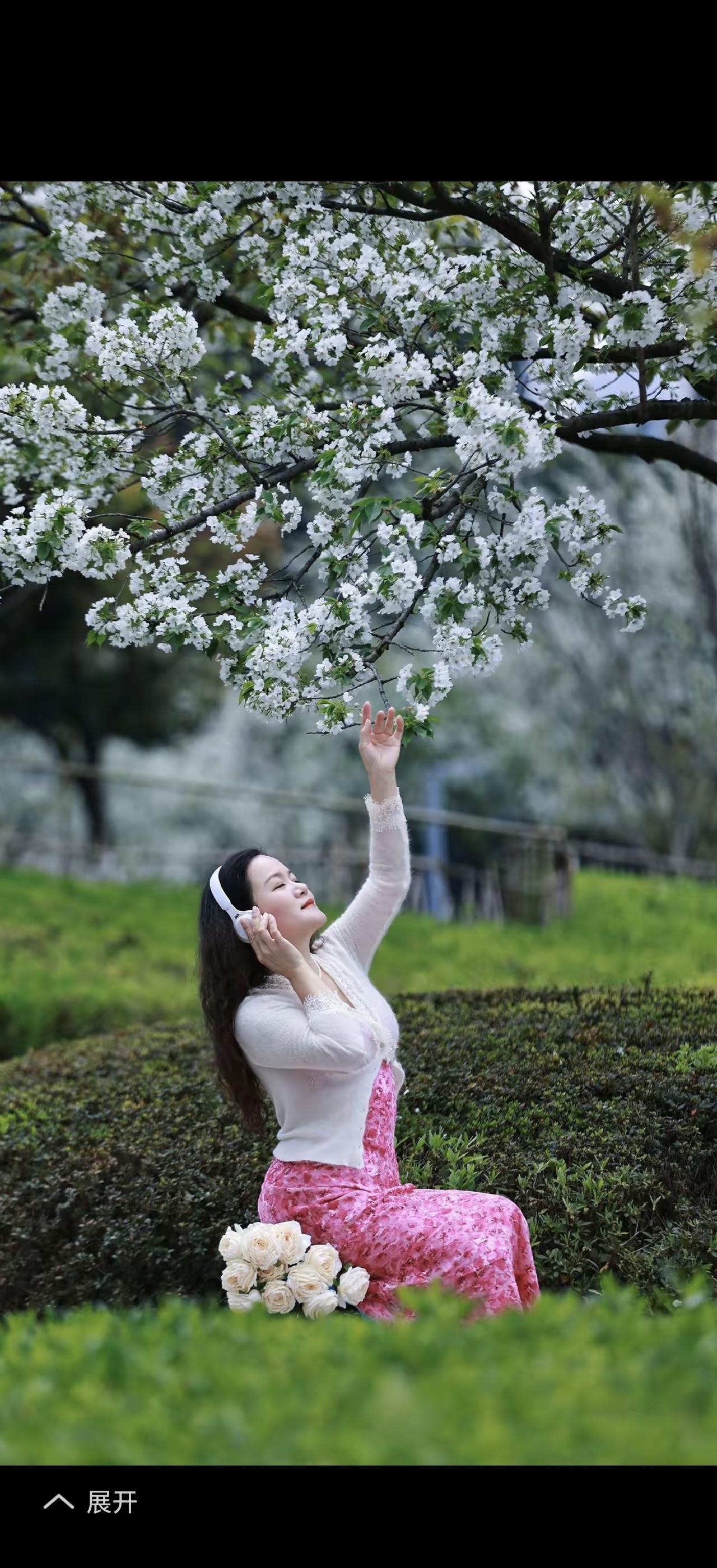 春天绝对是一年中最美的季节！它是新的开始，象征着新生、希望、阳光与温暖。
春分时