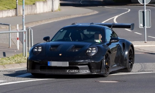新款保时捷911 GT2 RS谍照首曝 日前，我们从相关渠道获取到了一组新款保时