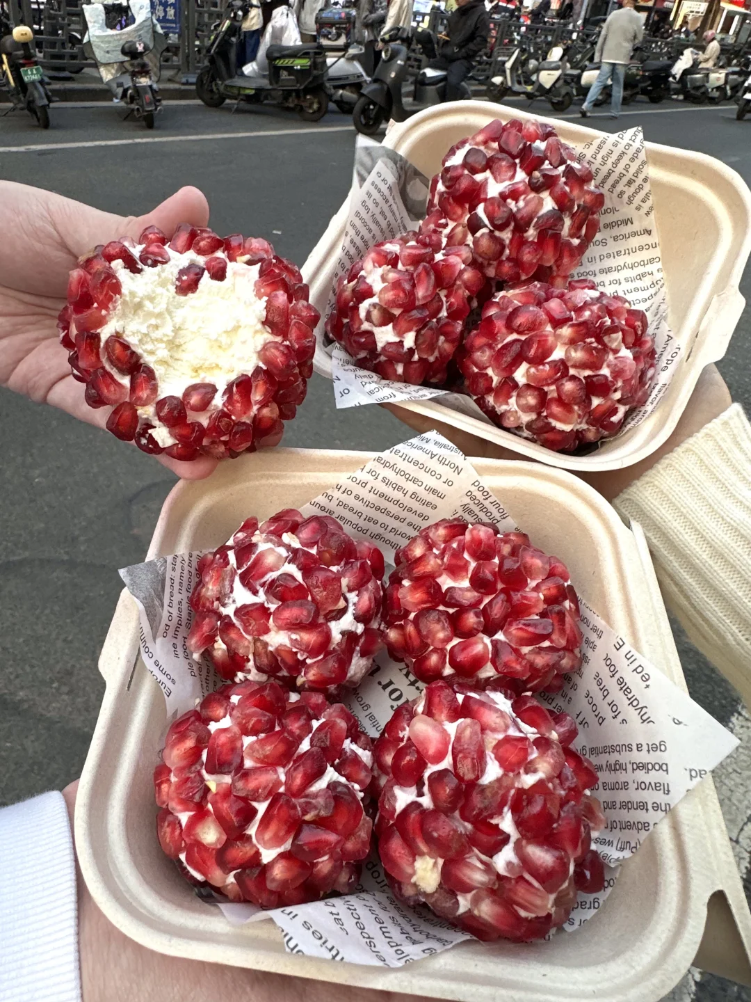 谁能帮我从上海带一份这个！！！！！！