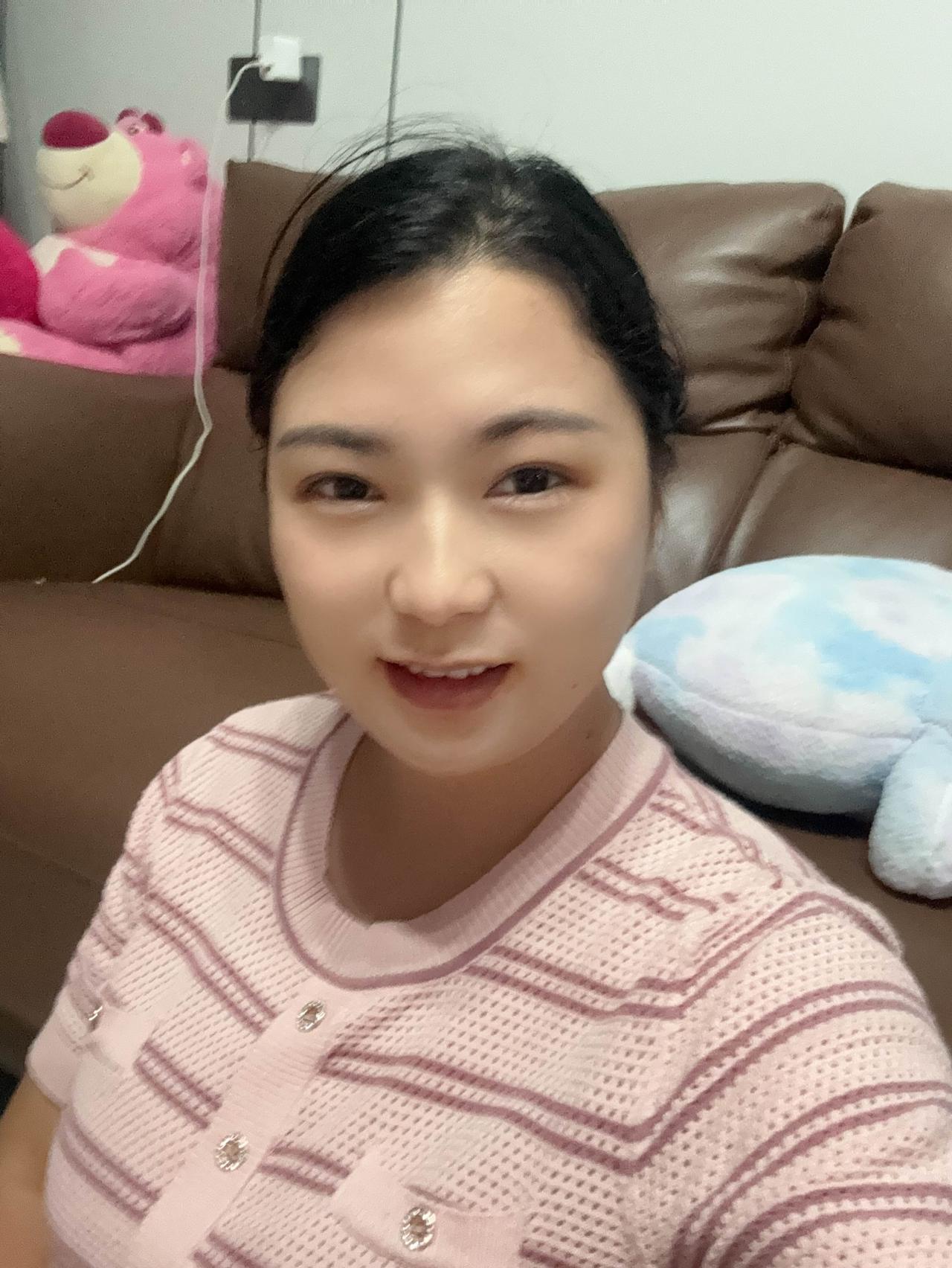 广西小枫我要求你马上向我广西小九道歉！你追过我也是事实网友都知道，男子汉大丈夫不