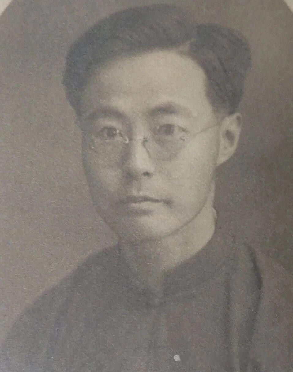 顾颉刚回忆：恩师胡适的资助


很多人因为对胡适没有好感，也对师承胡适的顾颉刚没