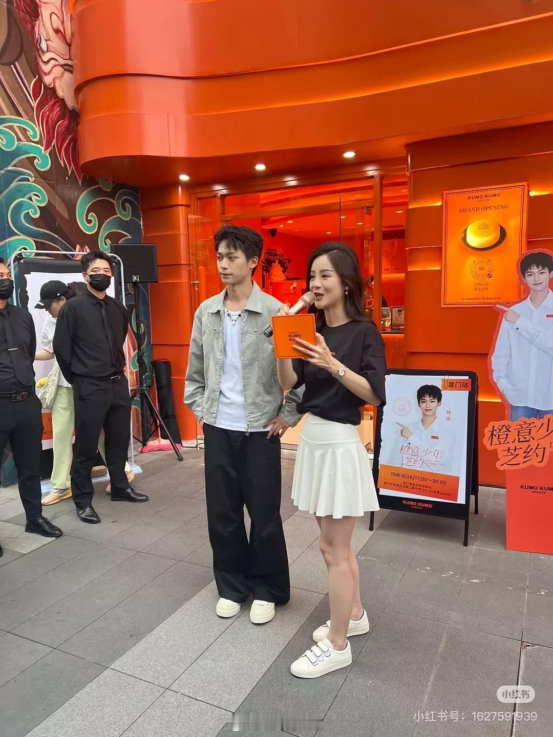6.0梓渝的偶遇生图[淡淡的]怎么感觉也就一般般梓渝 女朋友 ​​​