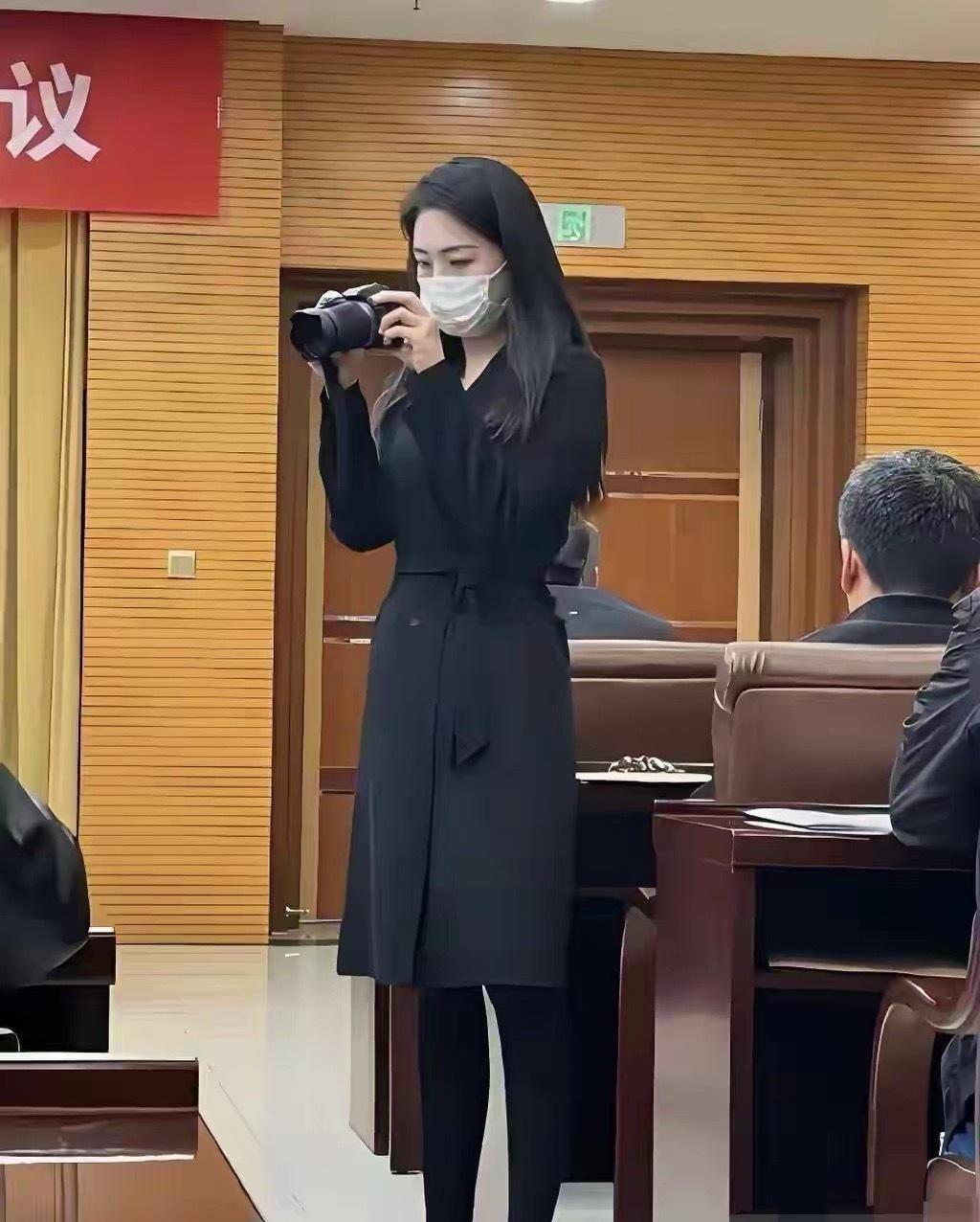 事实证明，体制内的女孩看上去都这么的有气质 