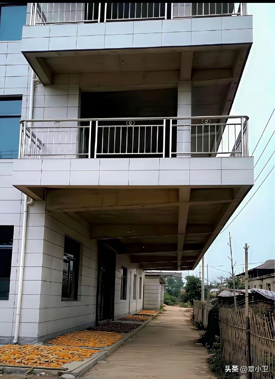 这种房子一楼的路敢走吗如何确保道路安全 一楼的利弊