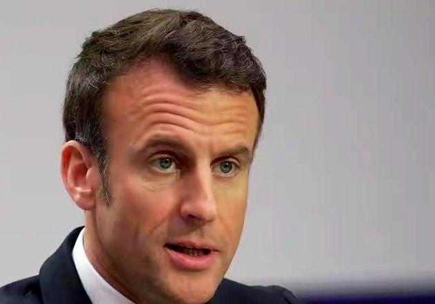 马克龙当着镜头的面，开始点名2026年G7峰会的贵客。印度，请。韩国，请。巴西，