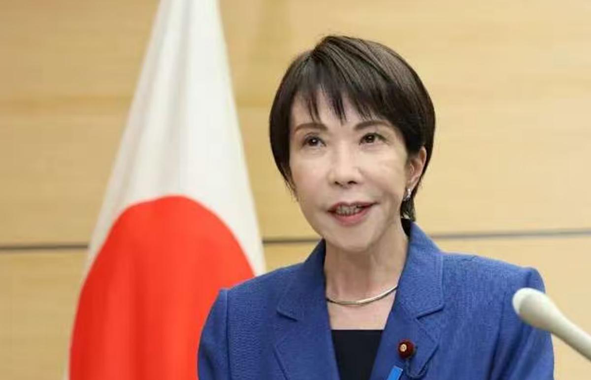 与特朗普聊完了，高市笑容已消失，美国通告日本：中方反制还没完。高市访美低姿态送上