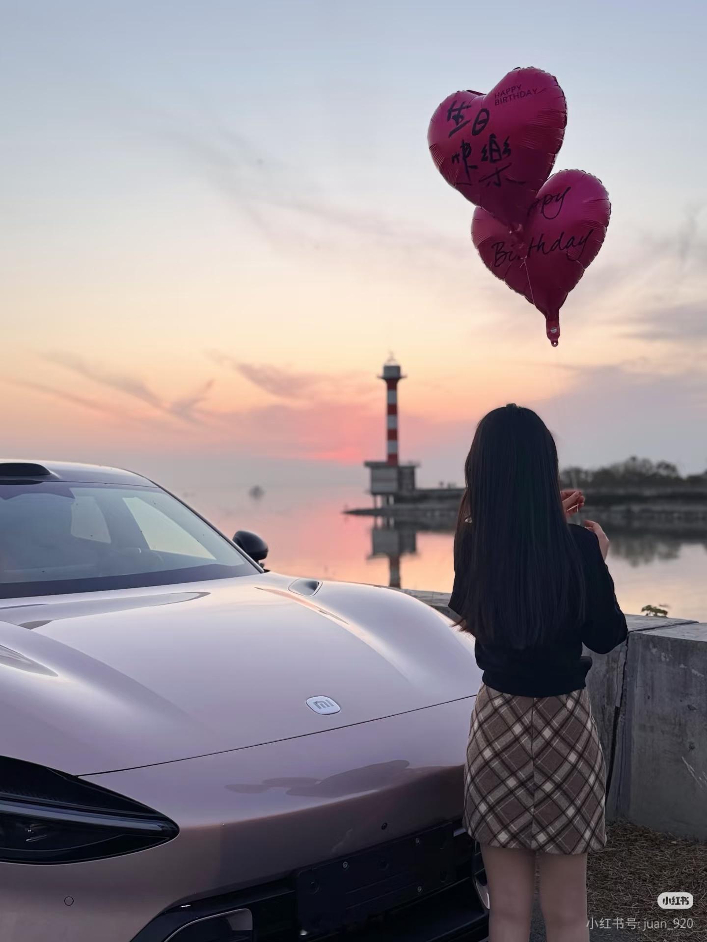 小米三款新车齐曝光什么意思啊？突然来了这个热搜？这个月工信部新车展没有小米相关车