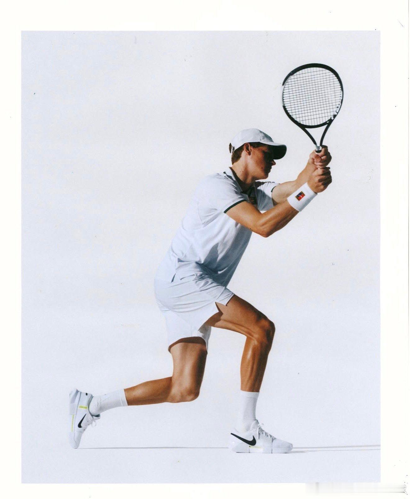 辛纳的温网战袍第一张图这表情似乎不太满意温网2026ATP