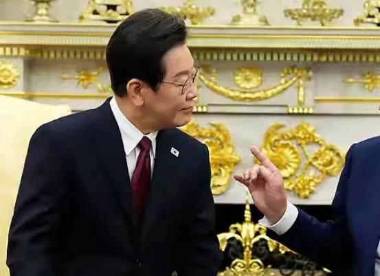 不知道韩国是不是画饼，但绝对懂事。初次见面就给美国备了一份大礼，不仅采购103架