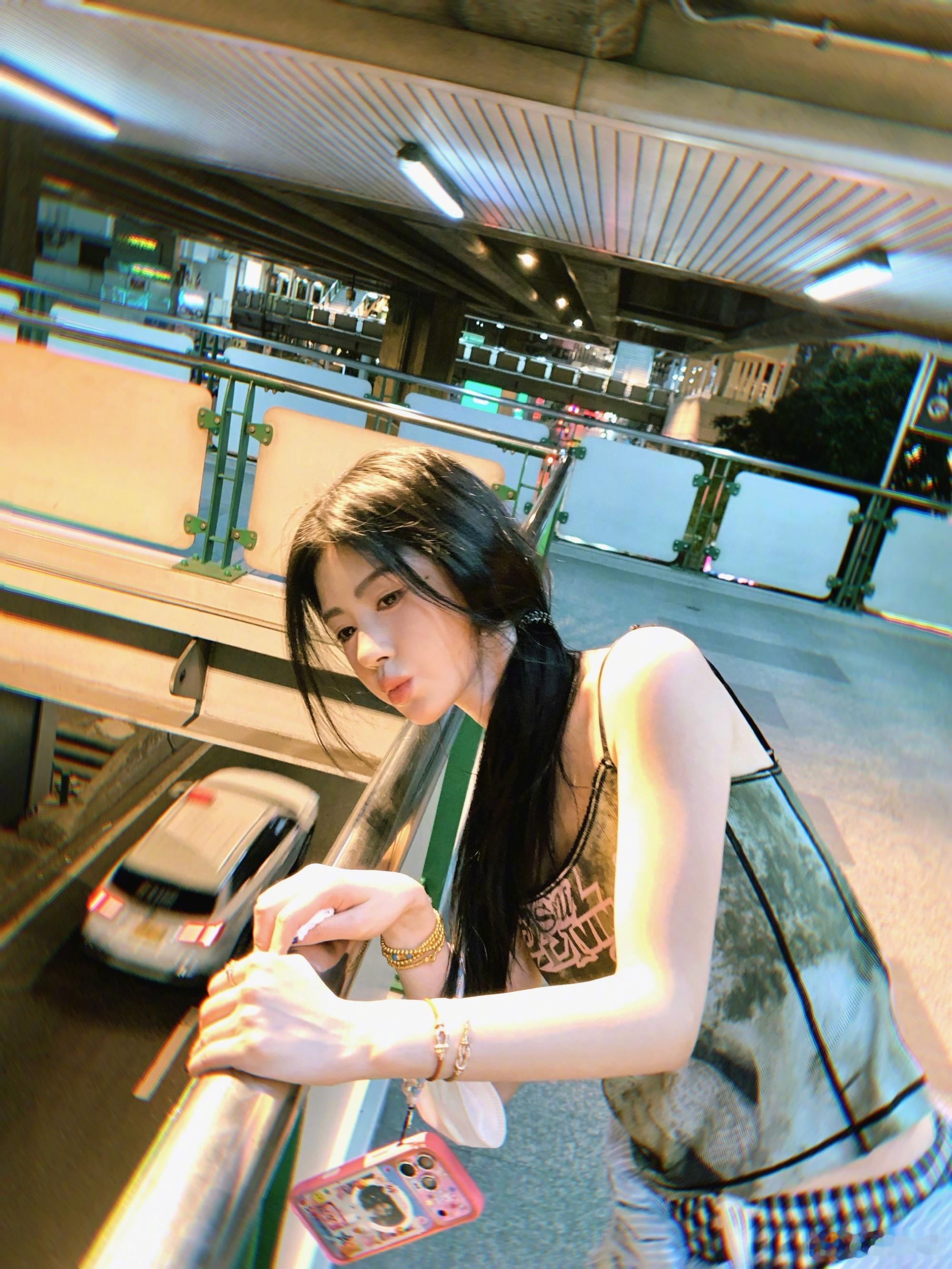 jjy鞠婧祎阿黛jjy鞠婧祎来战山河远阔，人间星河，无一是你，无一不是你。