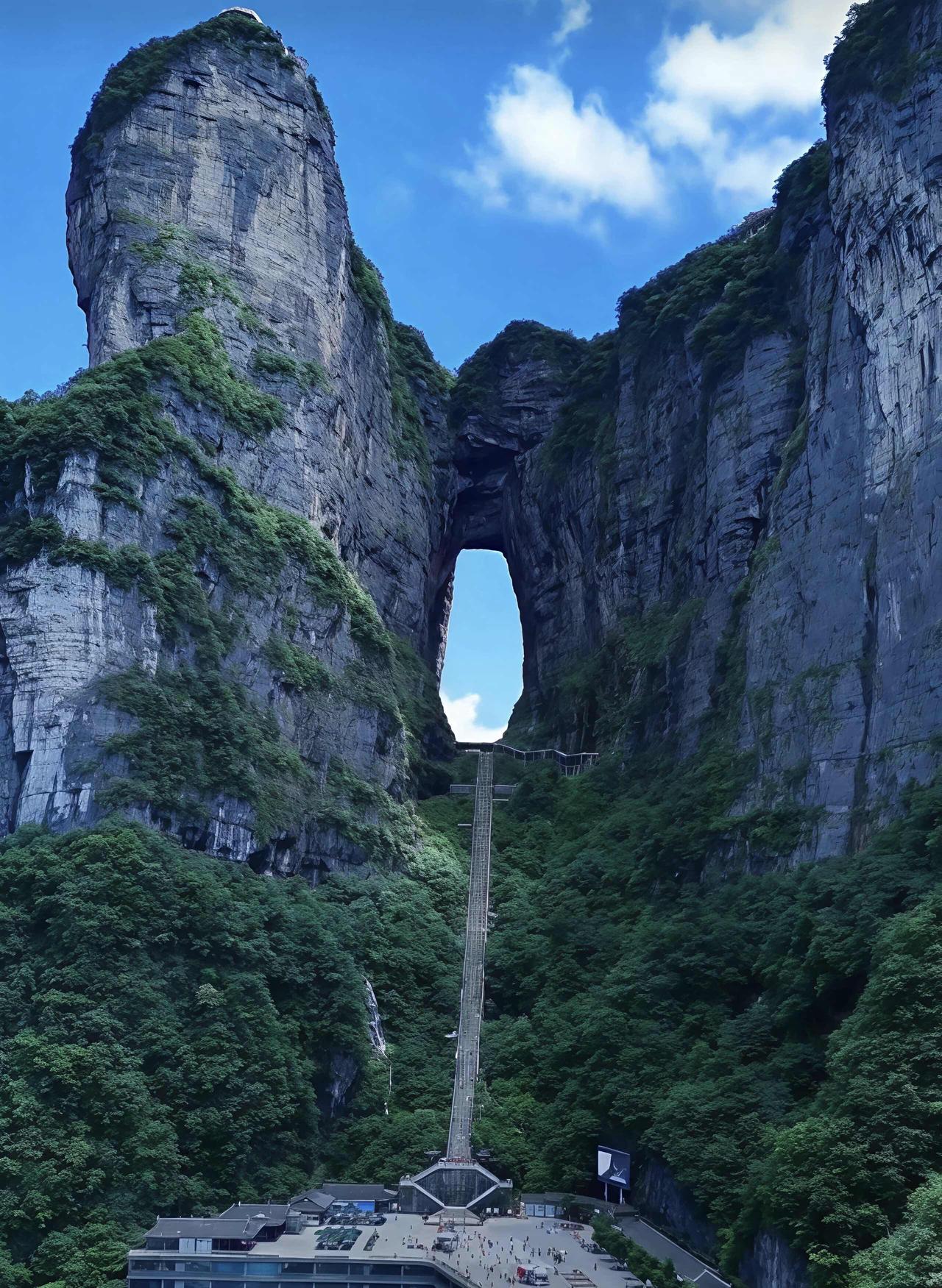 壮观的悬崖峭壁，令人惊叹的自然奇观！惊险悬崖路段 这就是悬崖峭壁 峭壁山崖 这就