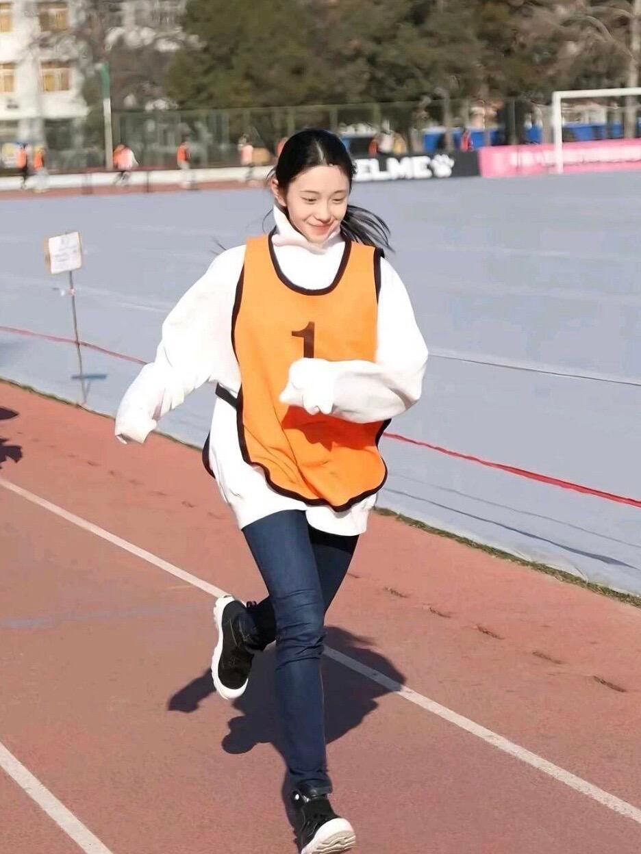 小洛儿酱 