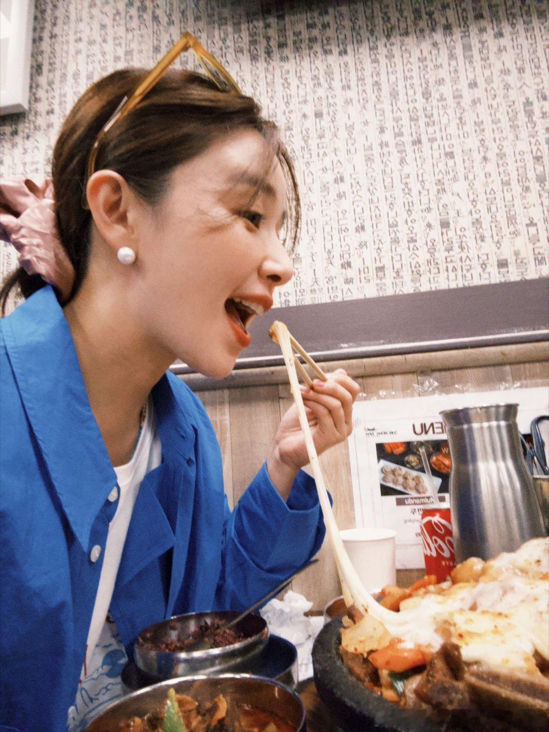 #阚清子吃吃喝喝日常# 每次看到阚清子分享的美食日常，我都忍不住流口水，她真的把