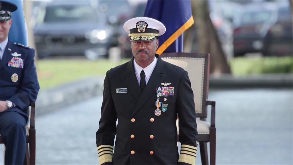 美南方司令部司令霍尔西近日正式卸任，其任期仅为正常情况的三分之一。多家美媒报道称