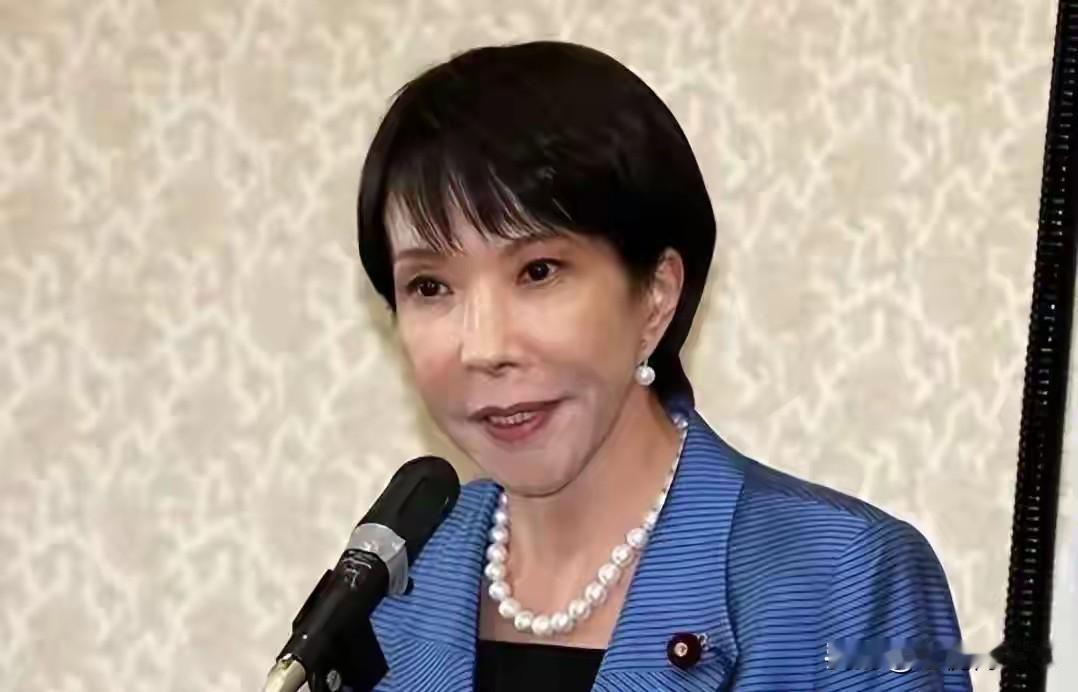 依附美国穷兵黩武，日本经济被美国掏空
 
　　近些年日元汇率持续暴跌，外汇储备不