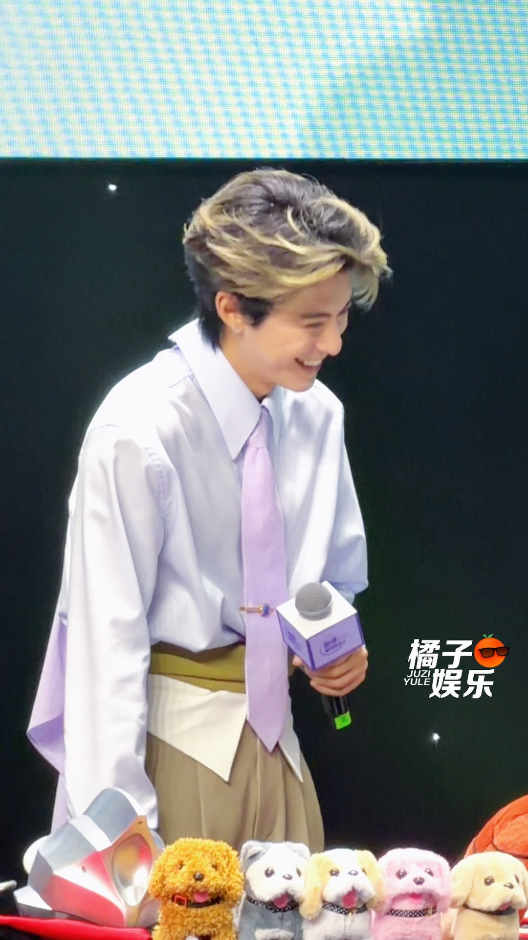 “奥特曼不可爱吗？”哈哈哈哈哈哈哈哈哈哈哈哈哈哈哈哈哈哈哈哈哈王鹤棣你！！！王鹤