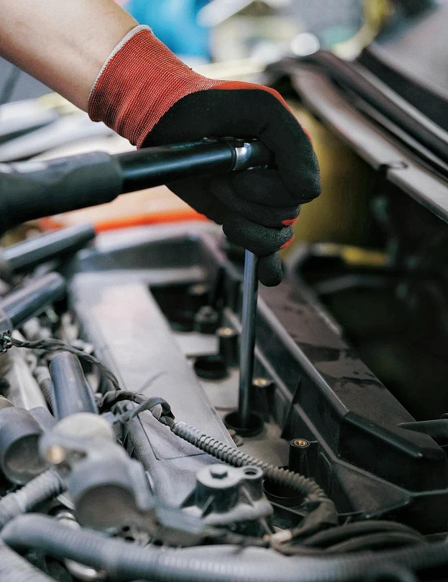 💸在我看来，火花塞算是容易“提前收费”的项目之一。明明手册有周期，没必要靠一句