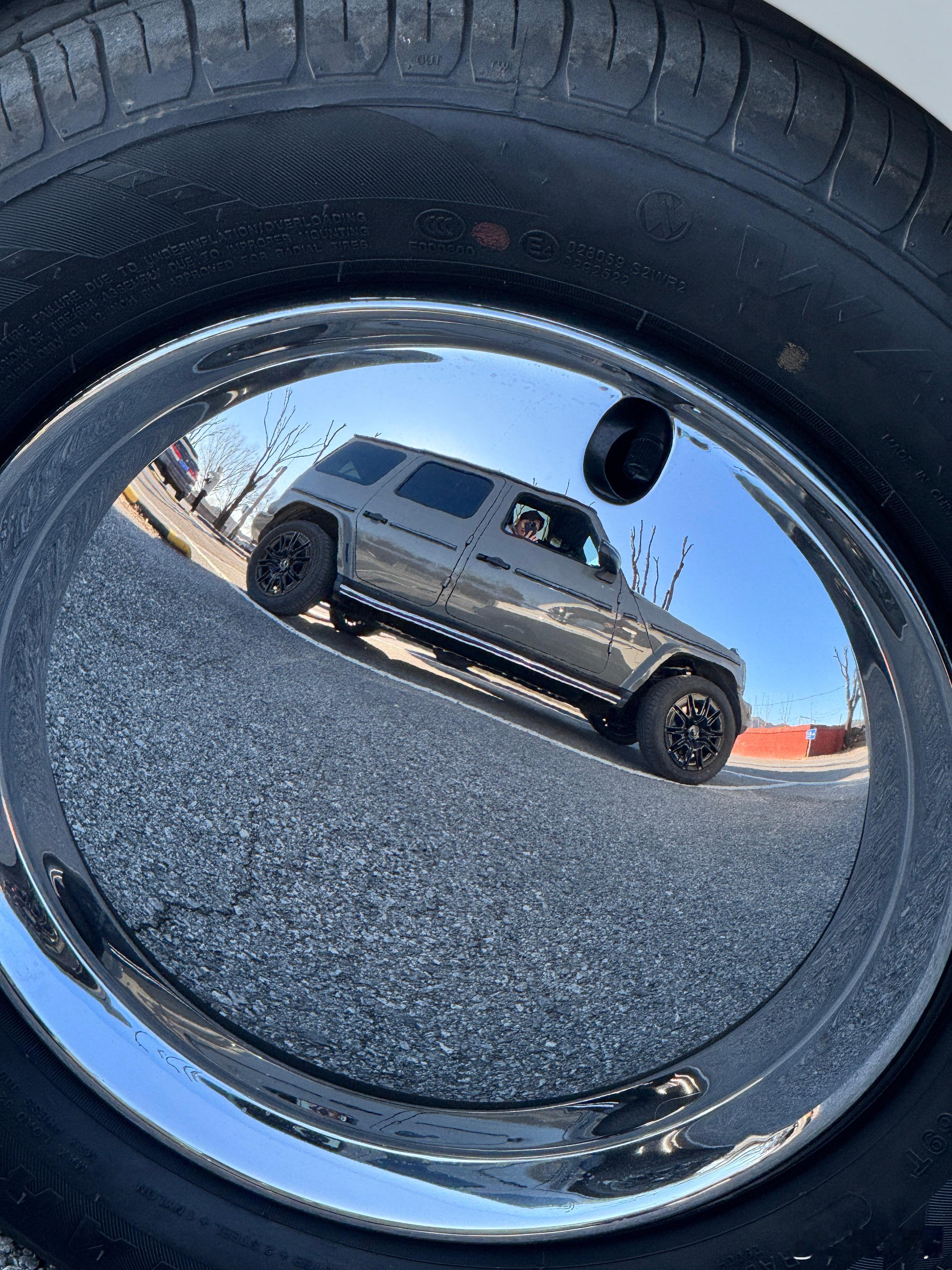 这轮毂，又大又圆又亮