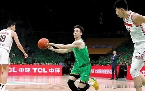 广东95-116辽宁，全场比赛结束这三名球员的表现让人大吃一惊[赞]
1，赵继伟