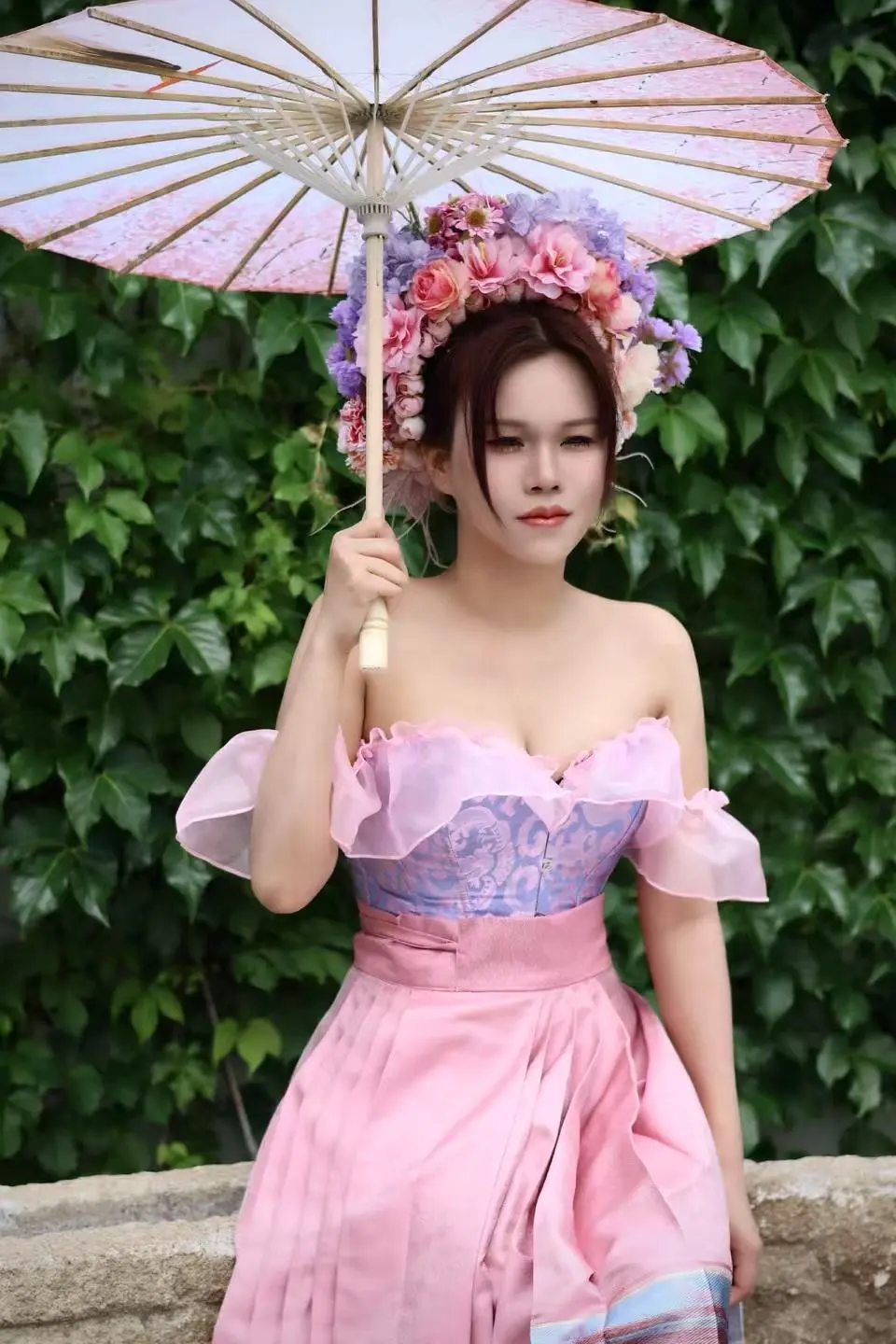 你们明天情人节约会能不能带上我，我光吃饭。