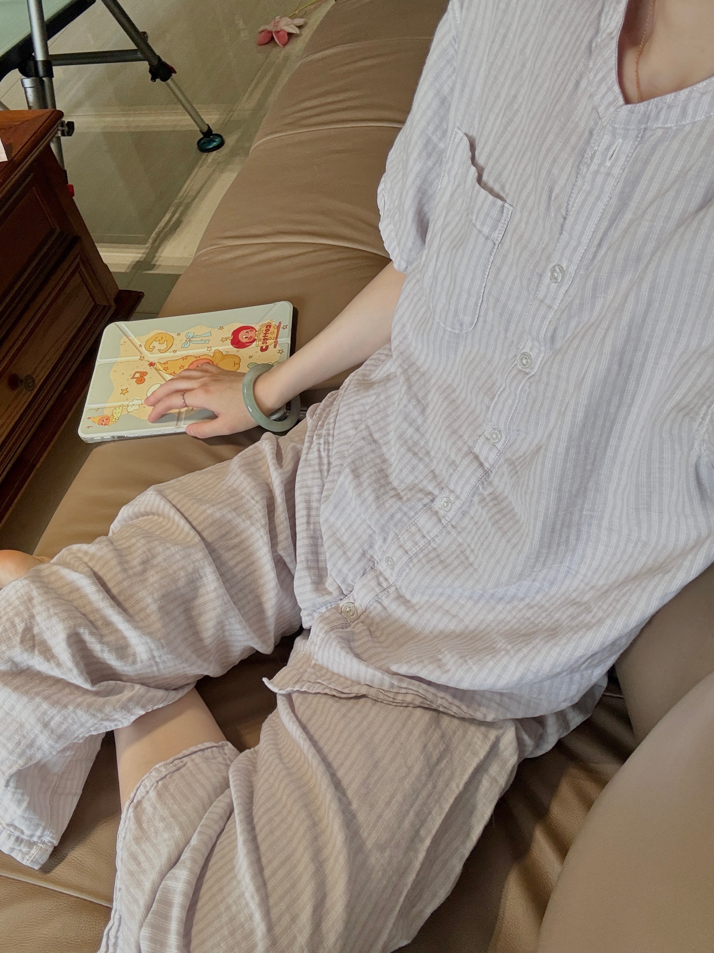 今年买过最舒服的一套睡衣100%棉纱 越穿越柔软 像小宝宝的衣服👶🏻这套紫色