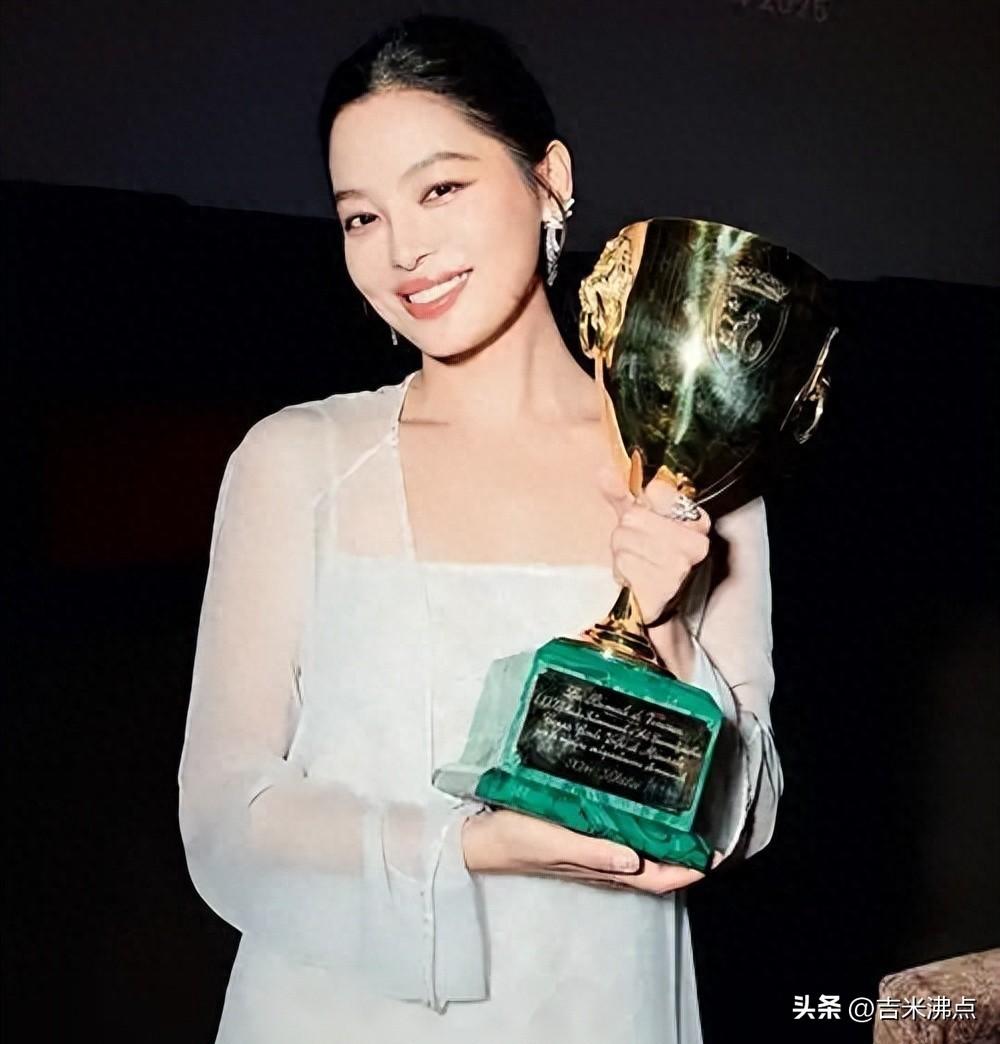 辛芷蕾没拿威尼斯奖，翟天临也没演2025年的话剧；网上传的那些，好多都跟实际对不