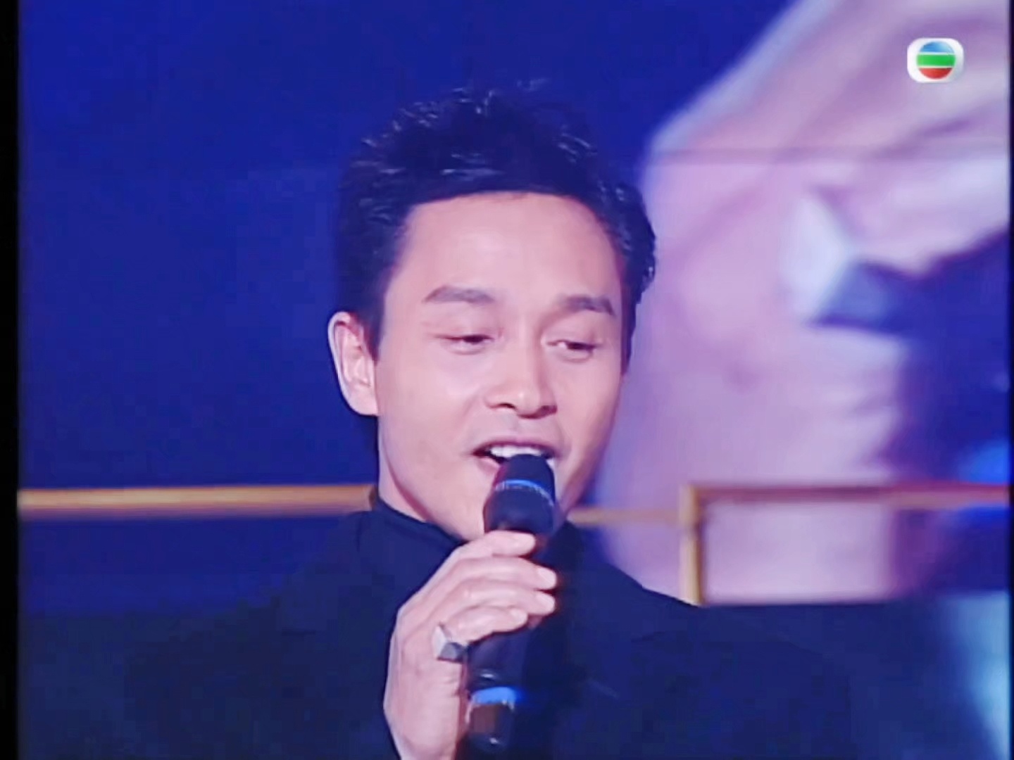 太俊了太矜贵了 