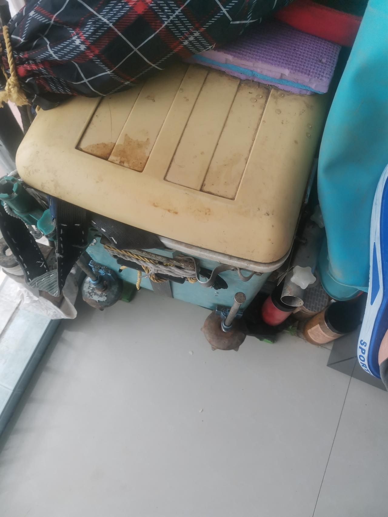 雨后涨水没有口，三天后囗才好，因为水混，鱼离底，不吃钩。