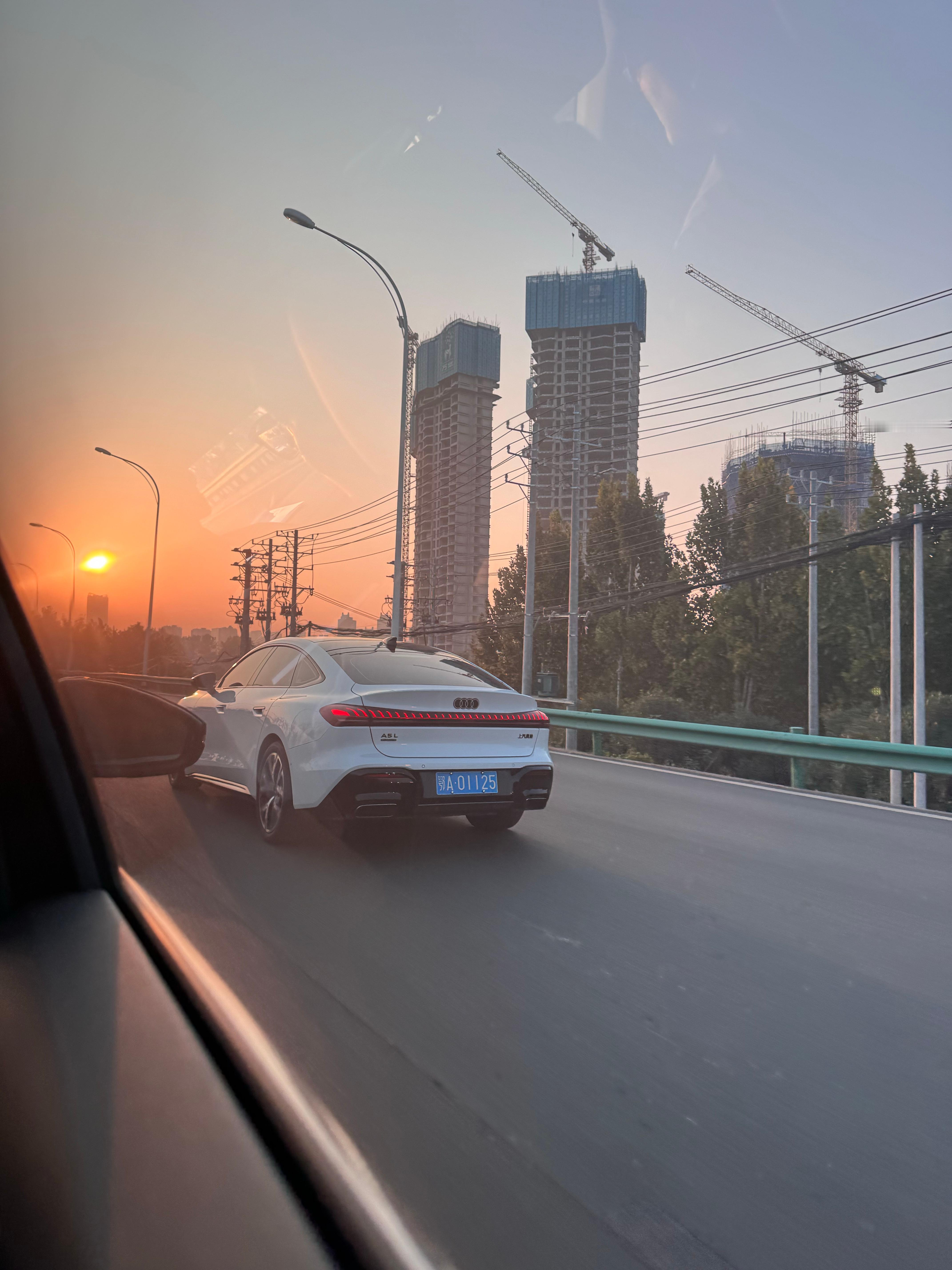 新款 A5的屁股很难评啊，放在新能源上面其实还可以，油车上就有点难以适应[泪奔]