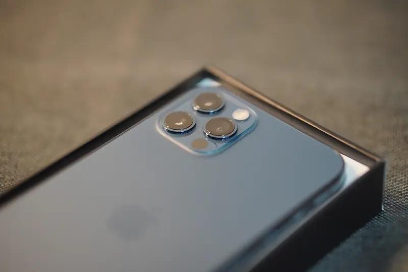 iPhone 17狂降2000元！18标准版却要等明年3月，现在买还是等？

今