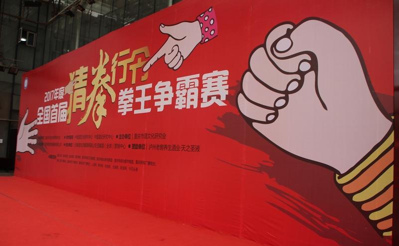 阿瓦雷兹不是神，但他是真能打。
输过，但没趴下。
赢过，也没飘。
五十九场赢，两