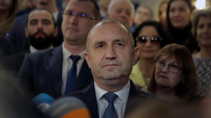 欧盟又干出越界事，这次直接不管不顾，伸手干预保加利亚大选，全网炸锅吐槽，骂声一片