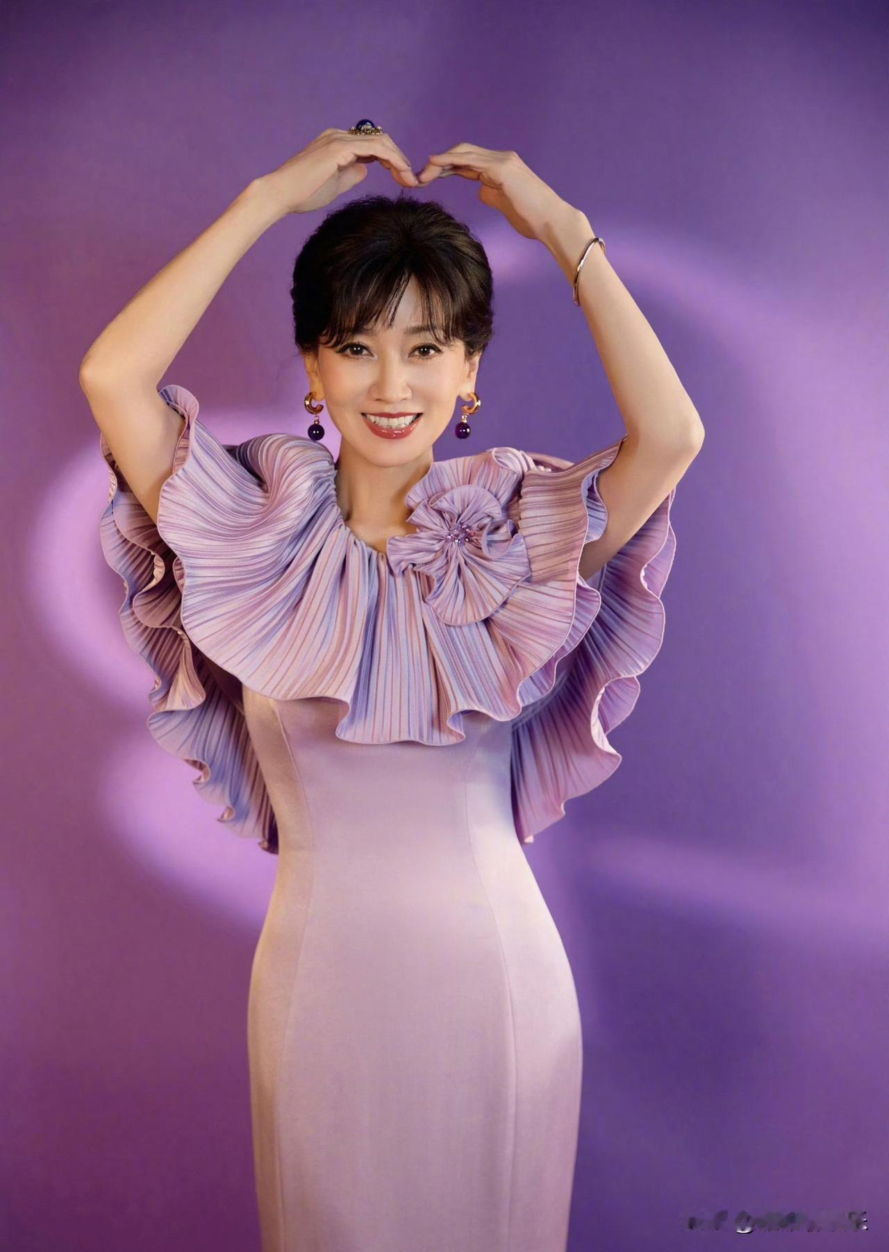 赵雅芝，高调发文。


3月17日，赵雅芝在社交平台更新了一条动态，文案很简单，