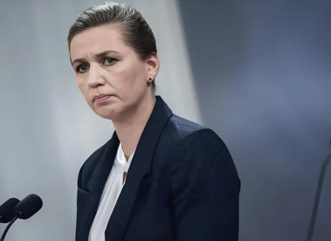 亲美反俄急先锋丹麦这回彻底傻眼了，因为美国下一个收拾的对象就是它。

本来一门心