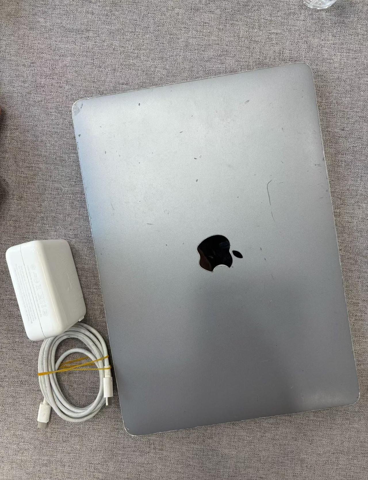 MacBook Pro 13寸 19款 客户来店自取
MacBook Pro 1