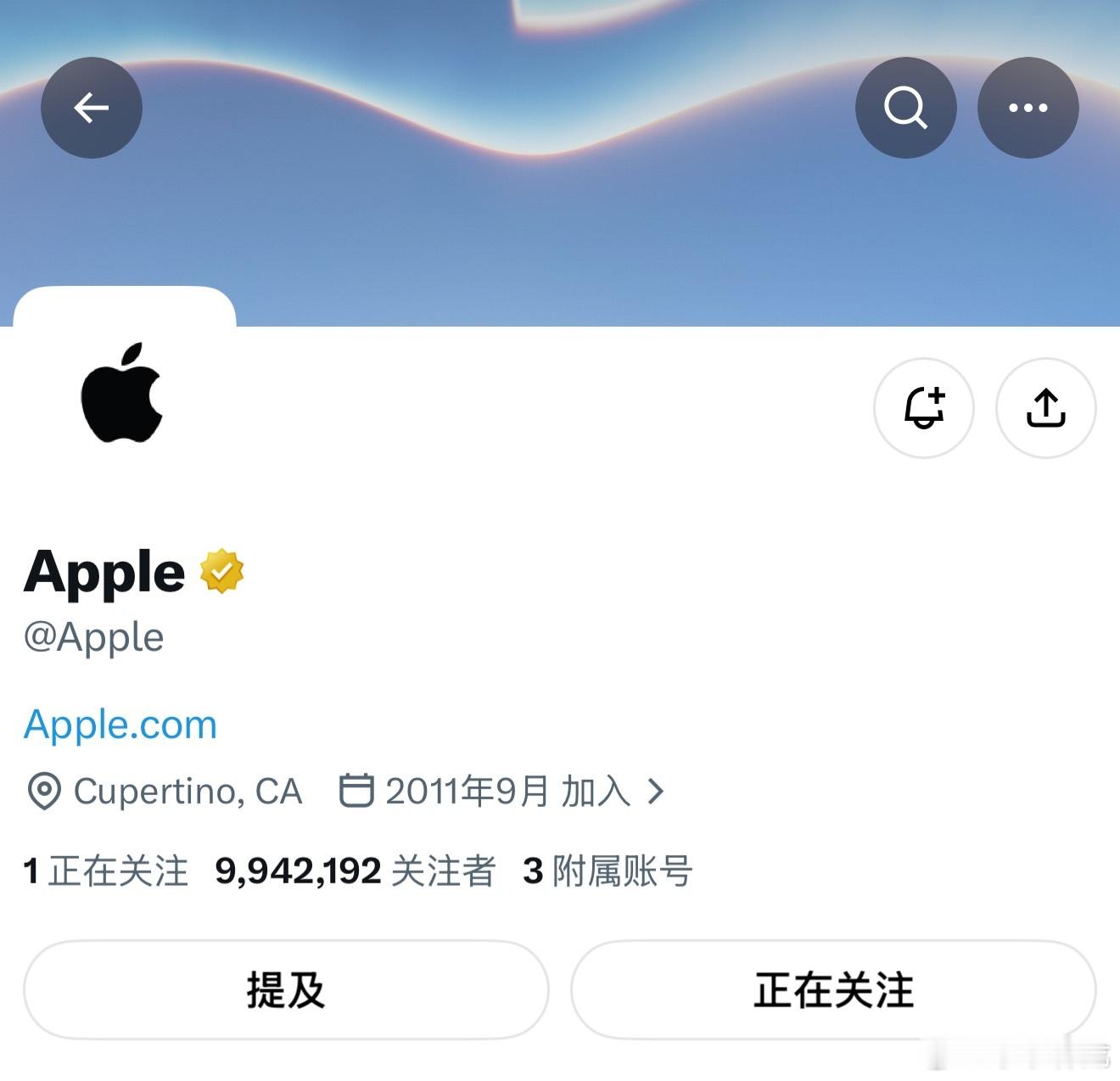 苹果官方X账号取关库克这个账号好像只关注了苹果CEO，特努斯开通账号后，立马取关