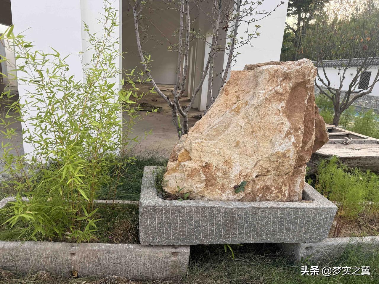 【小对联】
上：山水；
下：……？
