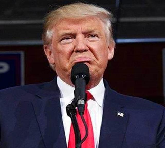 北约刚过完77岁生日，就差点迎来“致命一击”，特朗普当着全世界的面，直接把北约骂