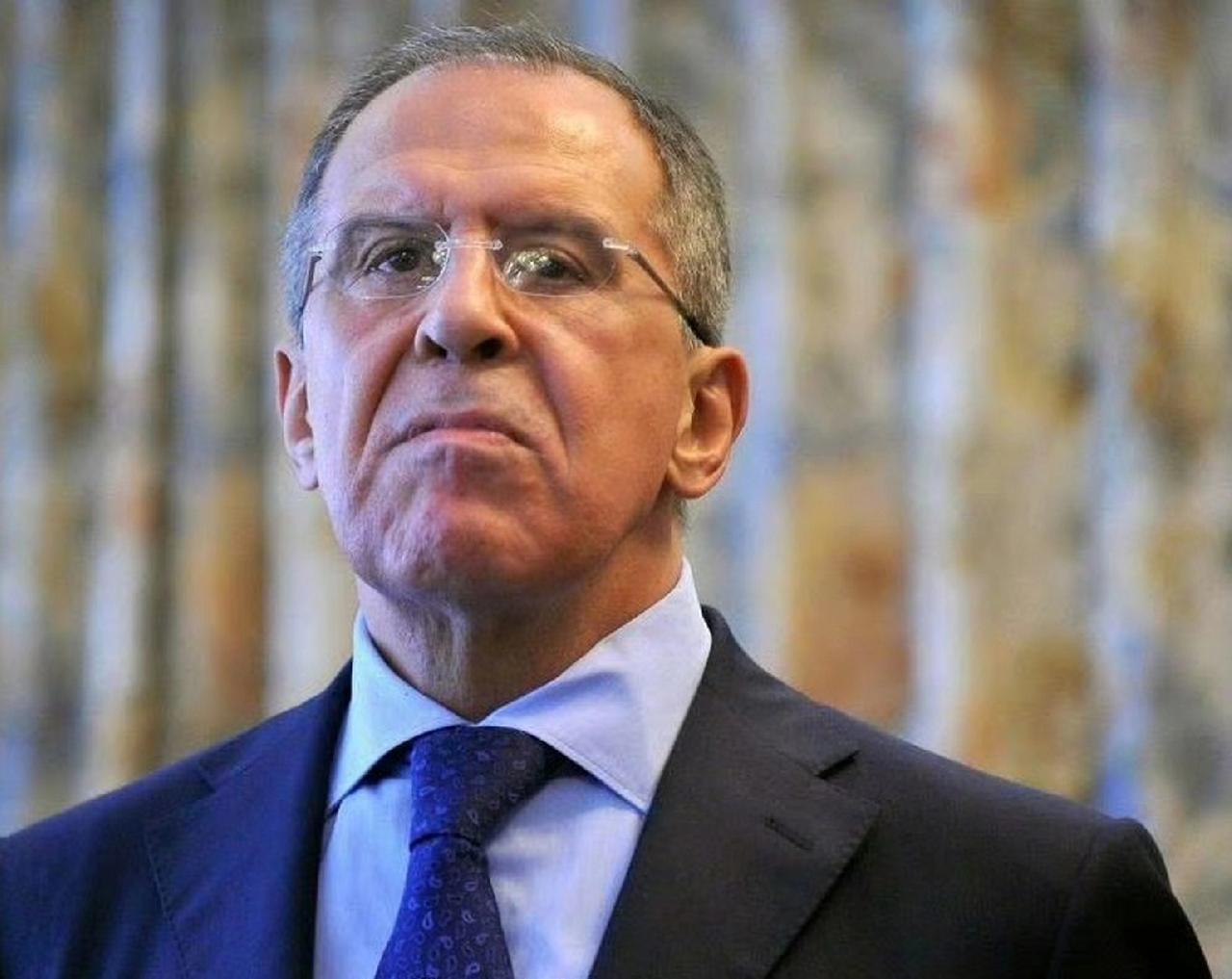 4月5日俄罗斯外交部扔出一颗“重磅炸弹”：拉夫罗夫和伊朗外长紧急通话，直接把矛头