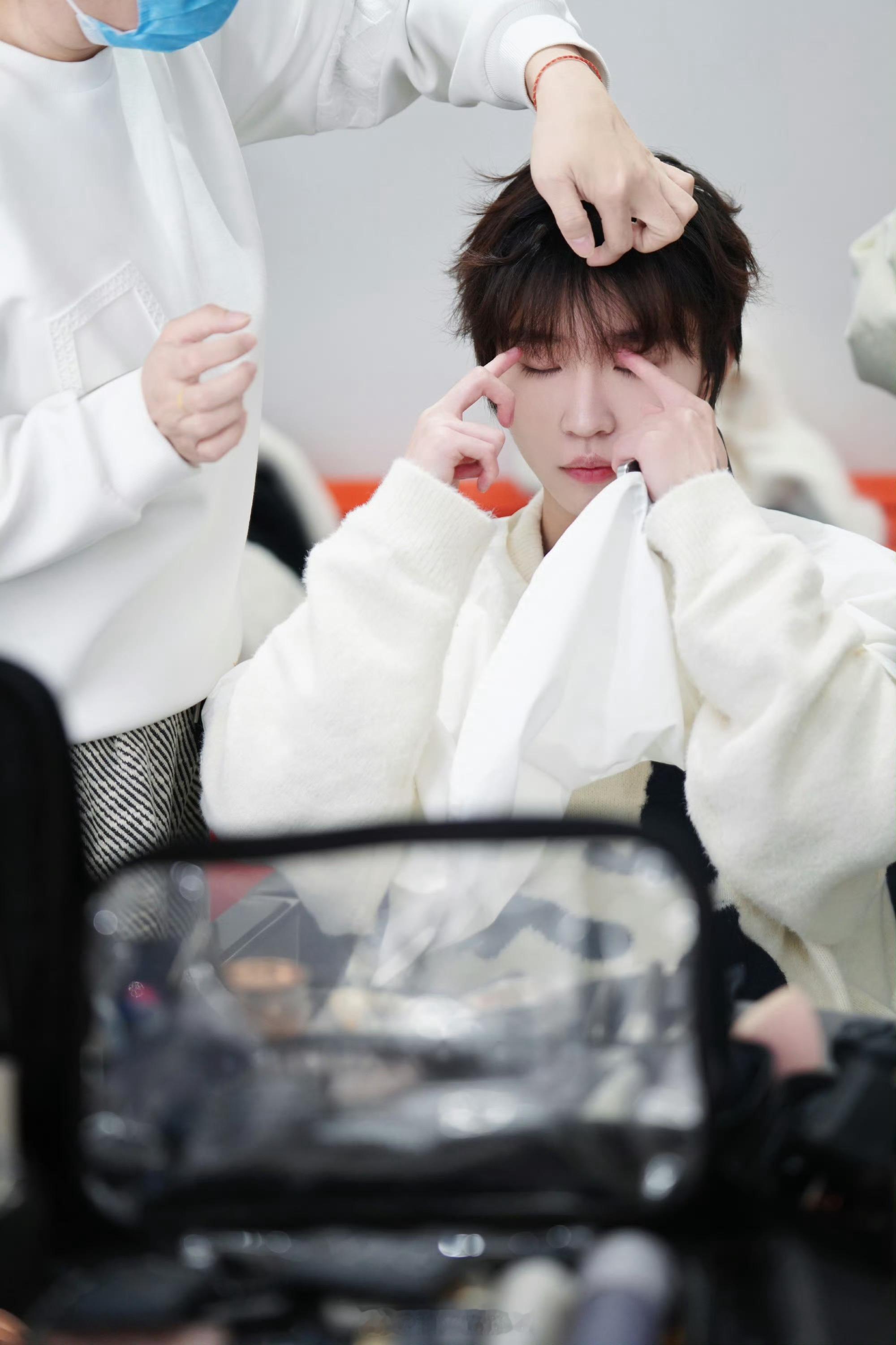 那年今日灵珠形态的竞浪大会和电竞选手一起跨年