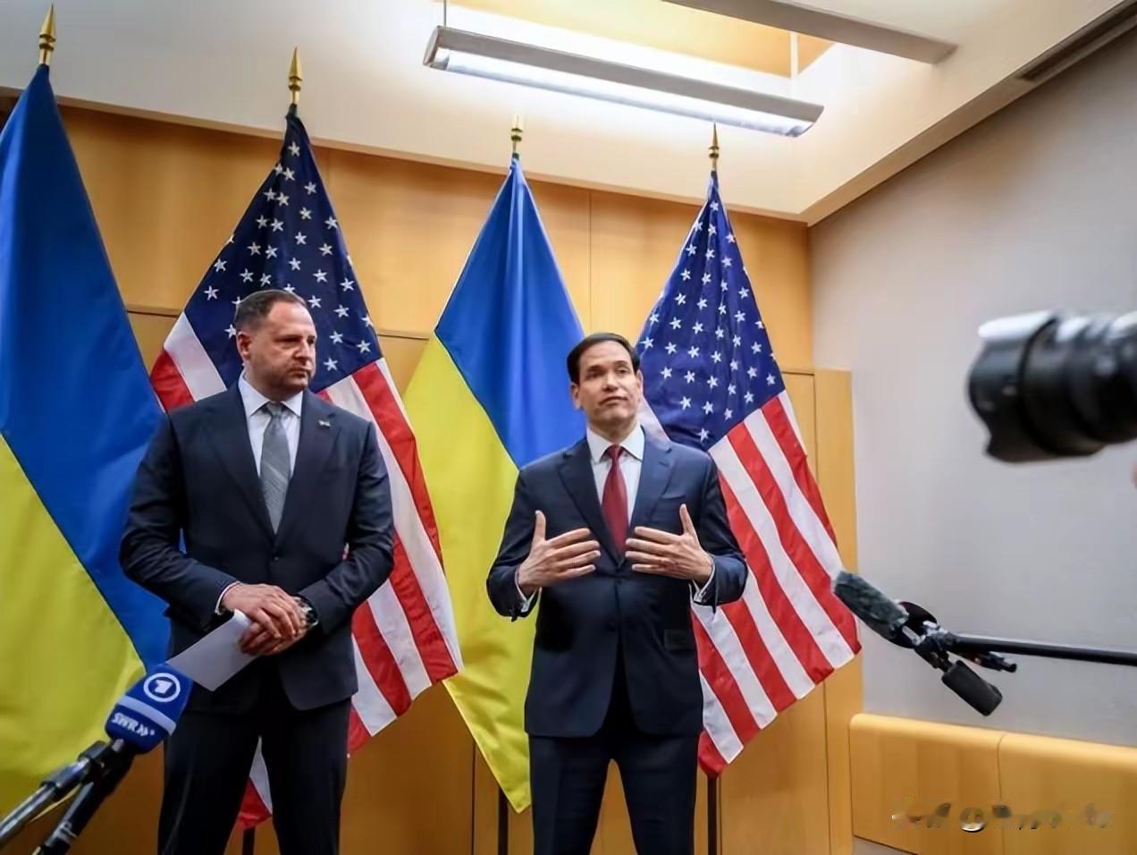 1. 乌克兰修改版“28点方案”曝光 普京：军事行动继续：美国“28点和平计划”