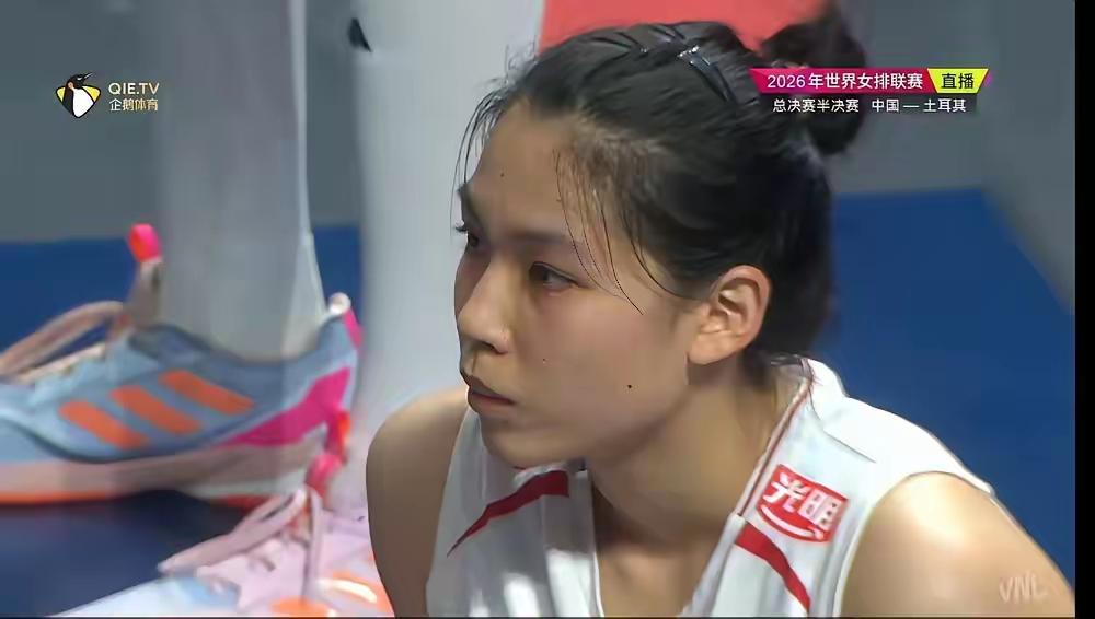 中国女排时不我待，力夺女排亚锦赛冠军奖杯！


说说2026年VNL女排超级联赛