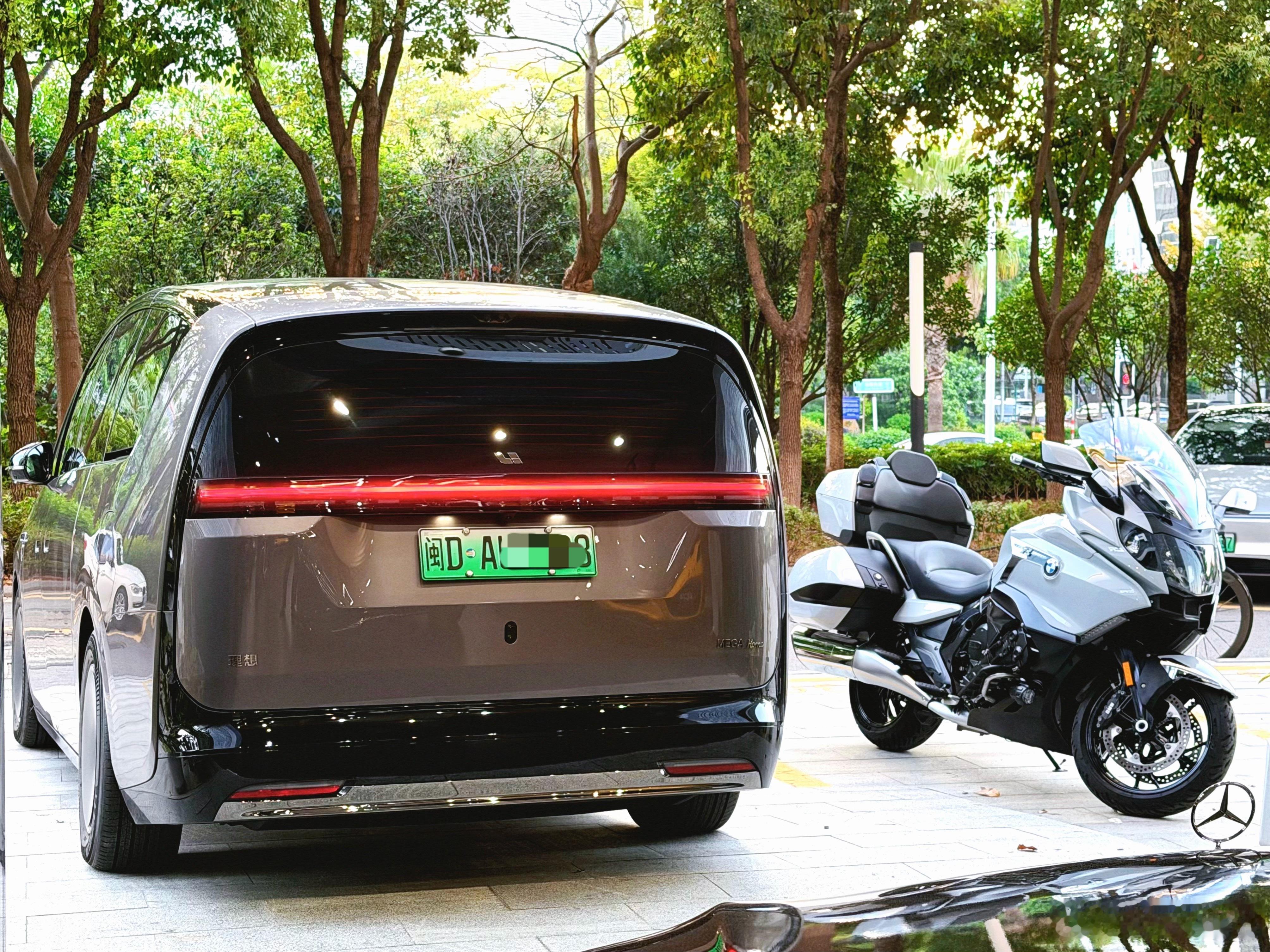 很多人叫我玩摩托车，可惜我个子不够高，有矮个子骑的摩托车吗？ ​​​