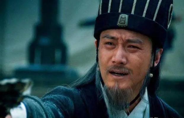 [沙尘暴]东汉末年，诸葛亮迎娶丑女黄月英为妻，新婚夜，在送走宾朋后，他走进新房，