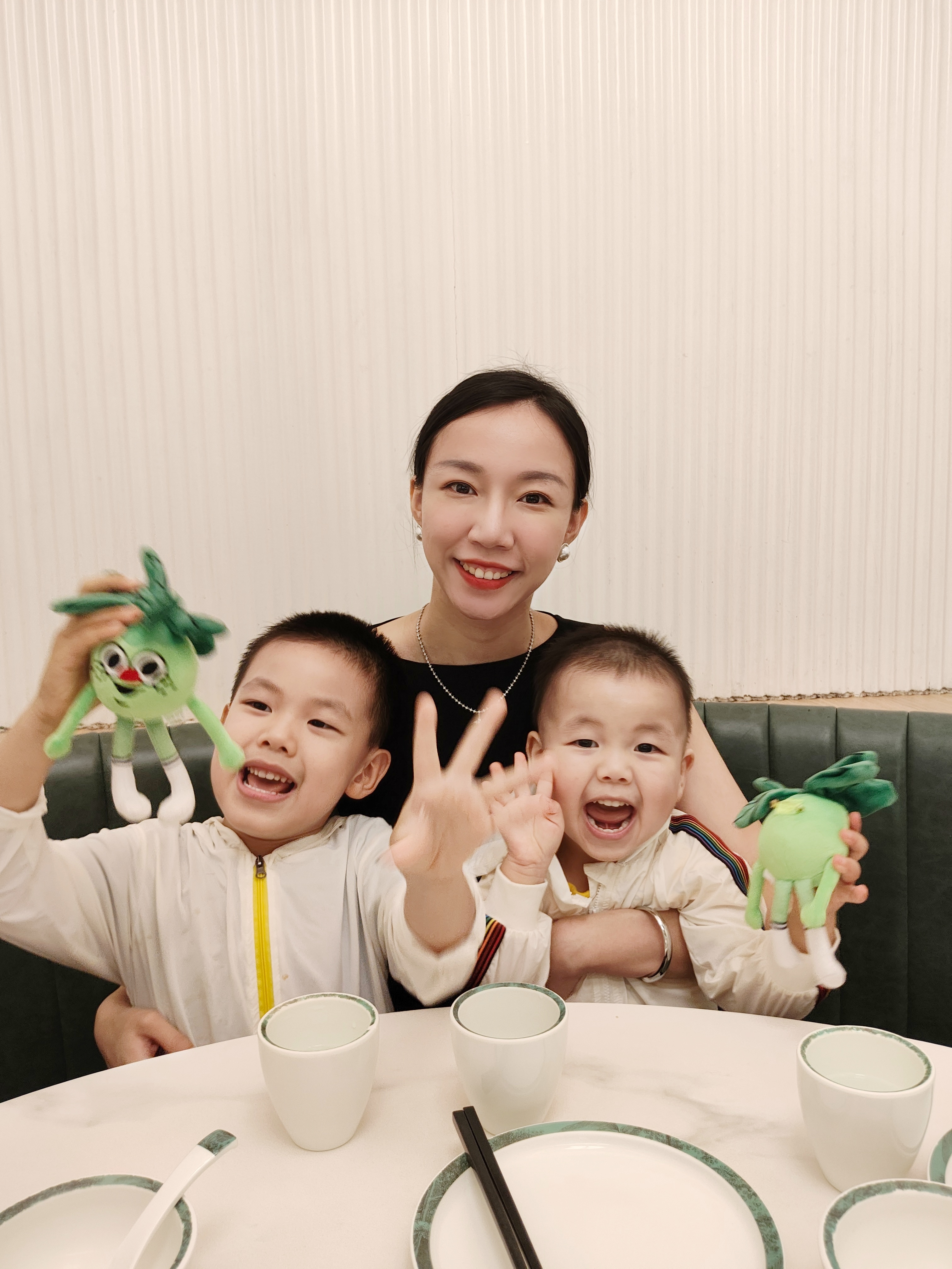 欢欢喜喜一家人[机智]透过屏幕的快乐😆​ ​​​