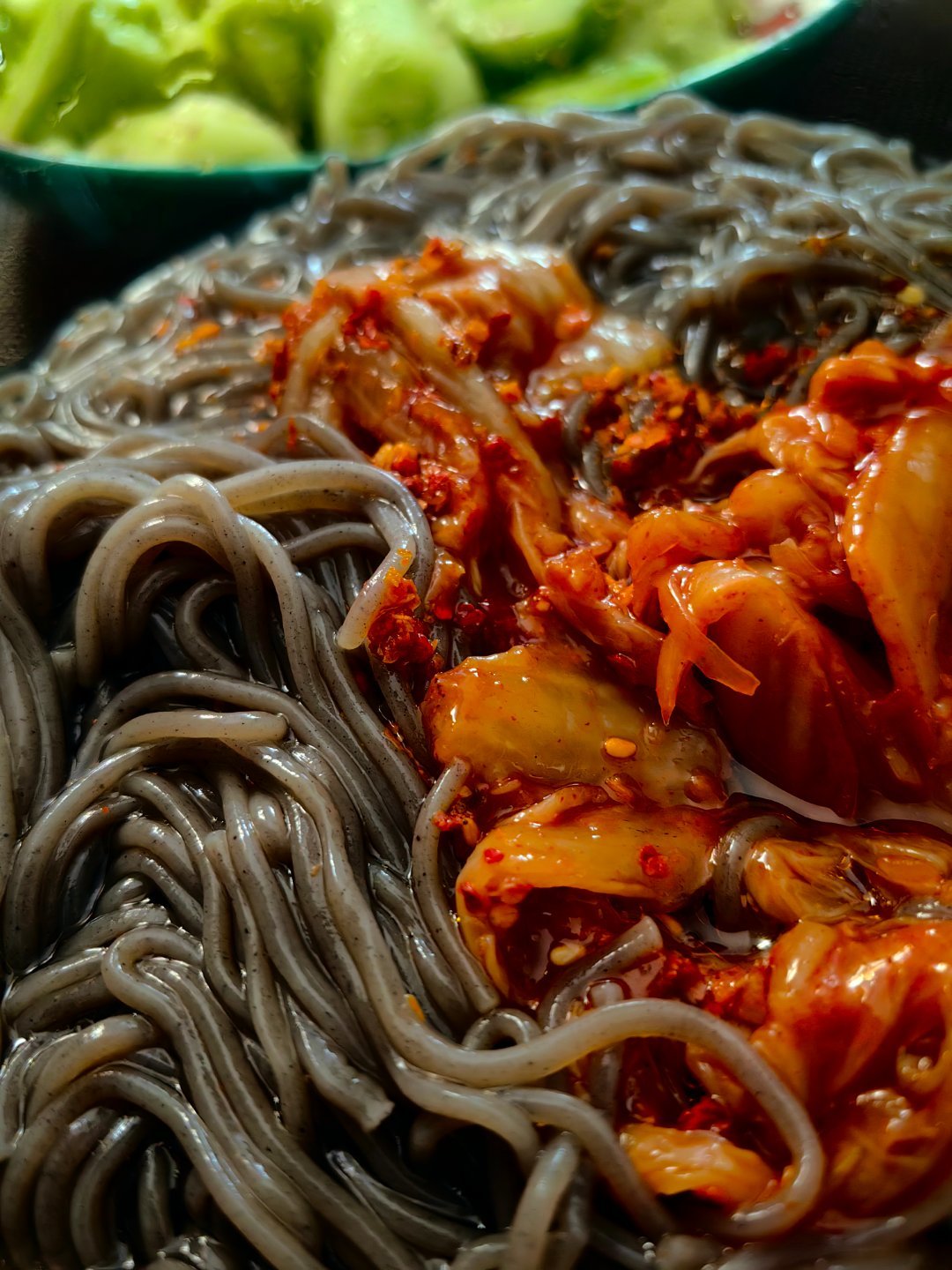 *碎碎念*炖了一锅五花肉，懒得烙馍，买了烙饼卷肉肉，真好吃啊，特别是肉皮...大