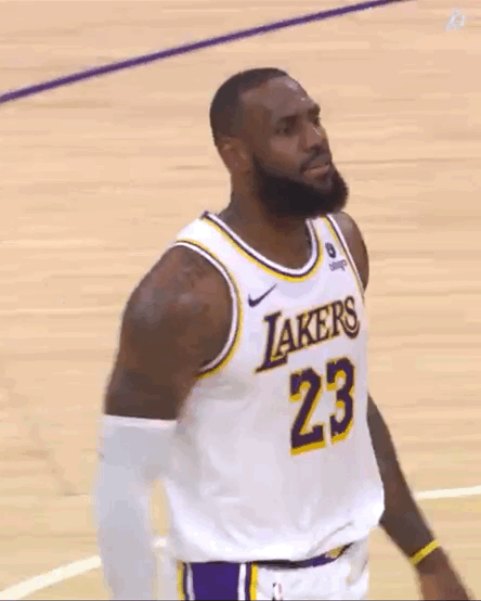 39周岁不就是“虚岁”40了吗？大家感觉詹姆斯还能征战NBA多少年？
一起祝福詹