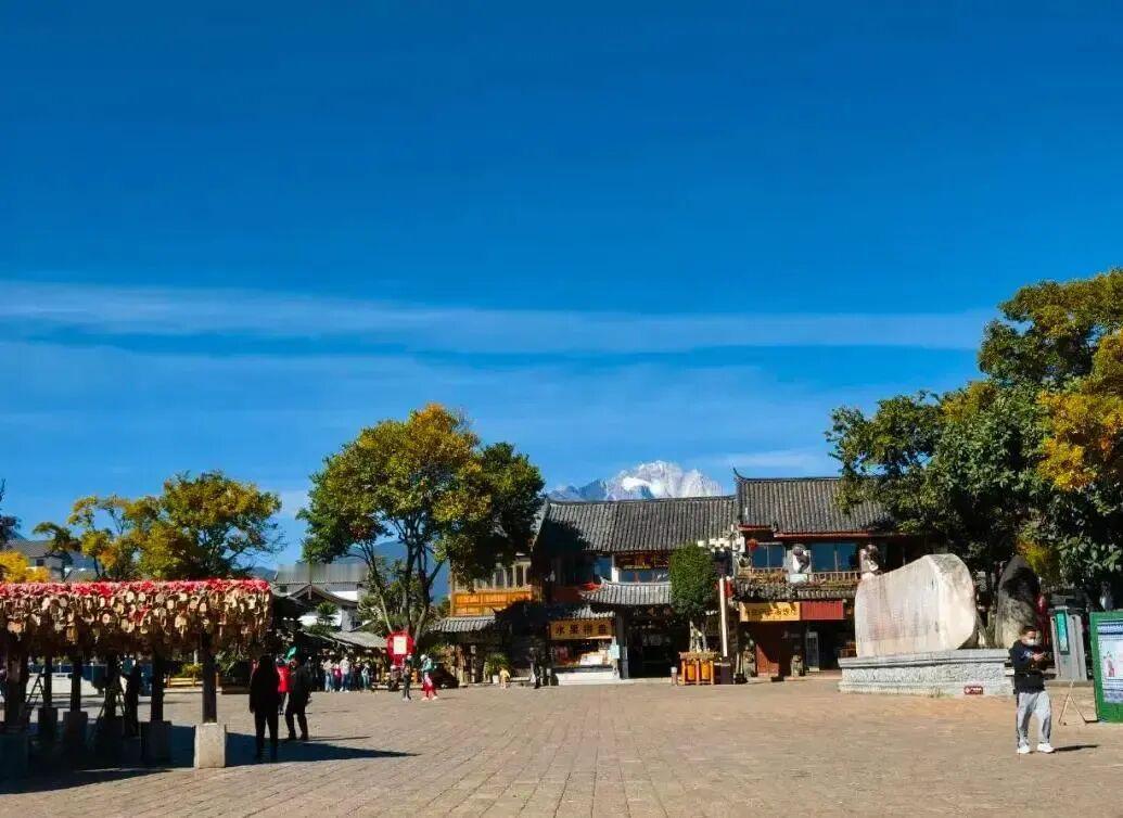 "避雷帖"成"勒索帖"？丽江旅拍协会怒告小红书：退订损失超百万！

12月24日