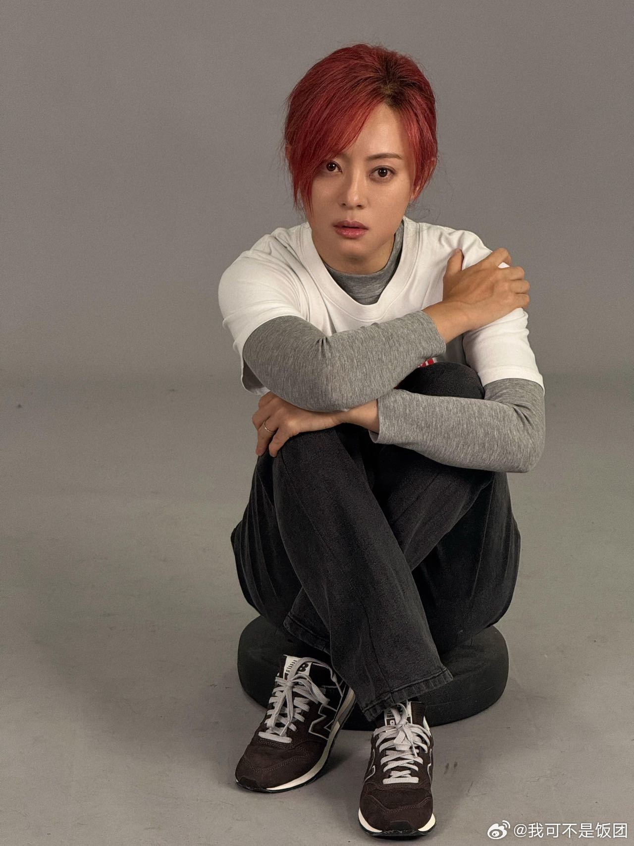 孙俪红发帅成啥了一张剧宣海报相信了孙俪五年吃到的苦一眼就被戳中！电视剧原地逃离海